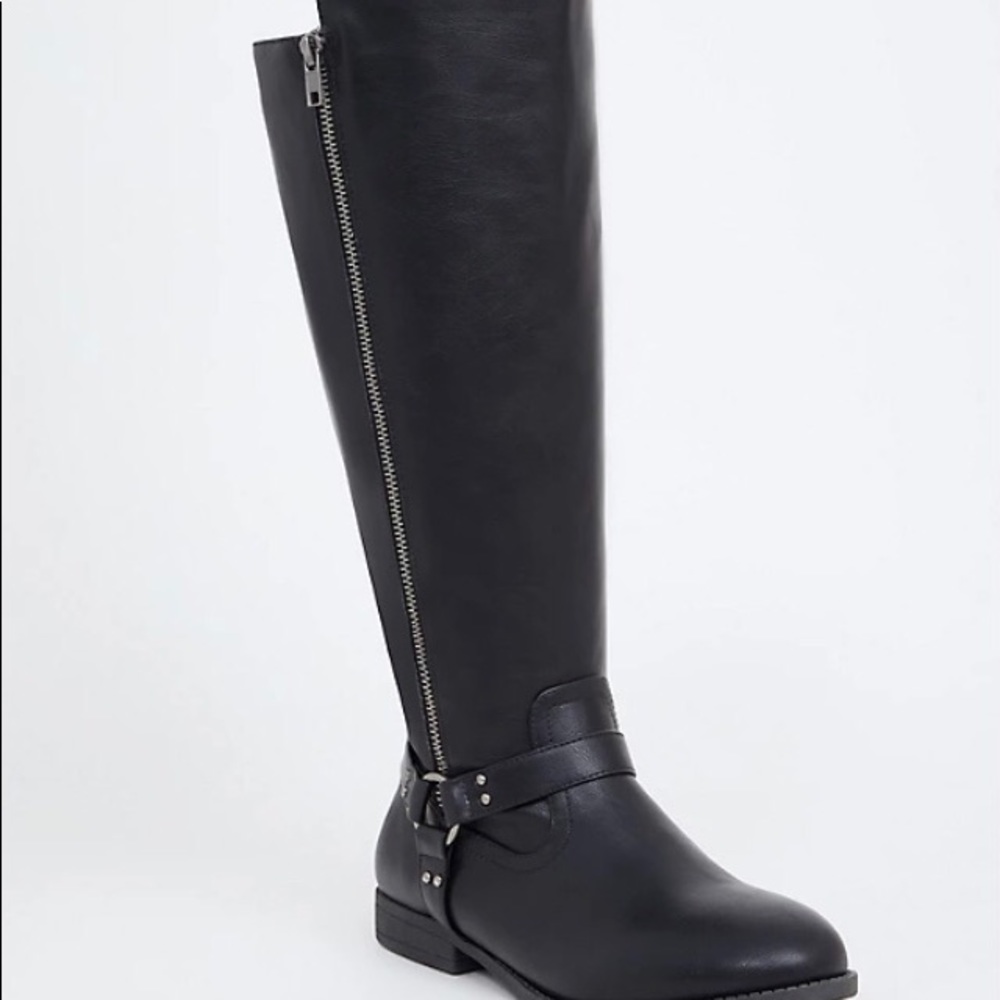 TORRID WIDE WITH OVER THE KNEE BOOTS